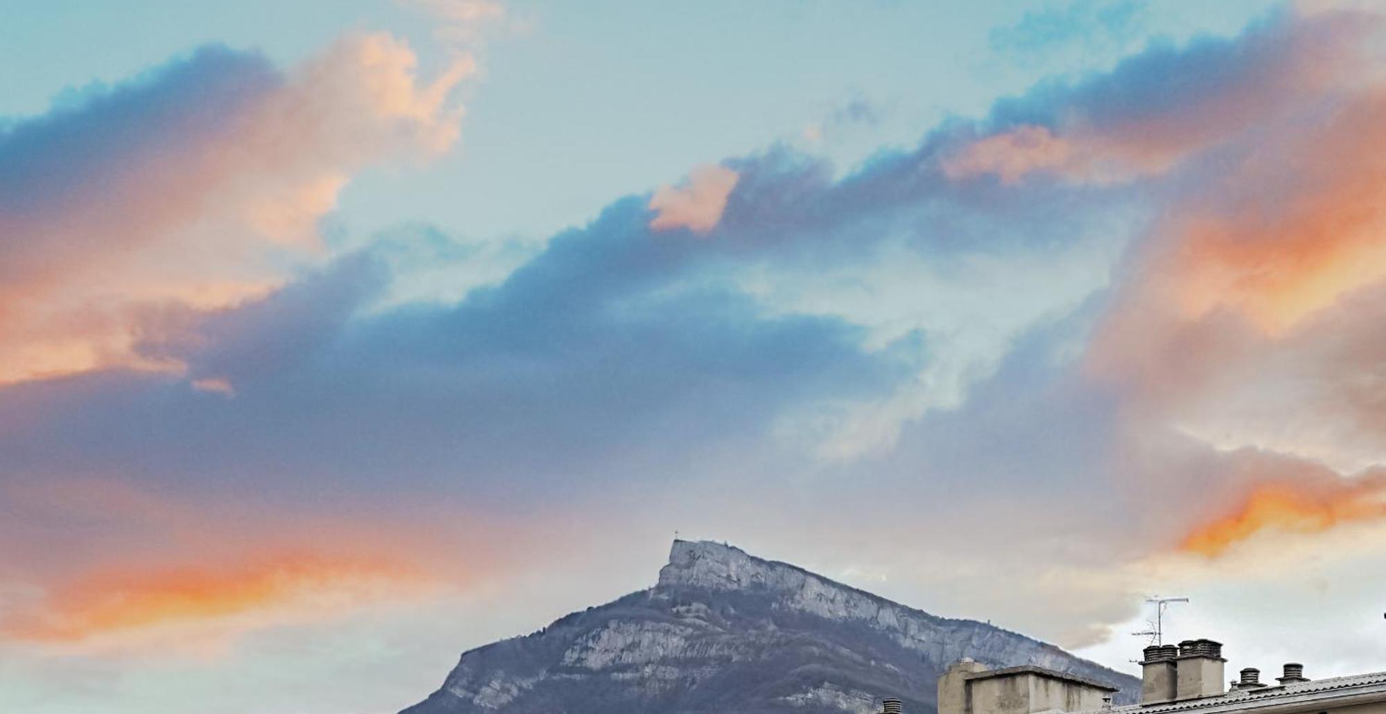 Superbe Appartement - Parking Gratuit - 4 Personnes Chambéry 외부 사진